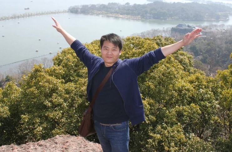 盘网互联团队均是来自各个行业的优秀人才组成，对于网站策划、设计、推广拥有丰富的经验！